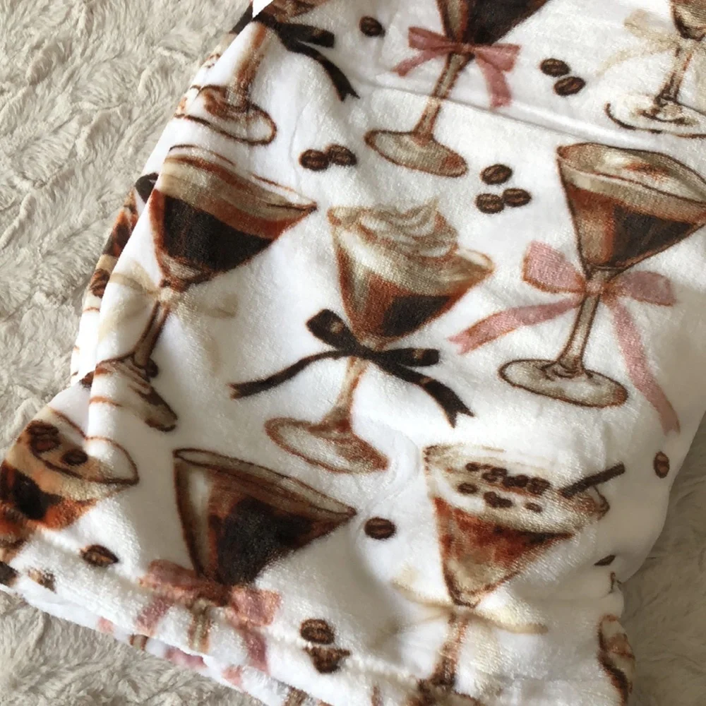 Espresso Martini Plush Throw Blanket - White & Brown Printed